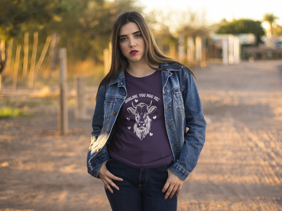 Darling, You Moo Me – Funny Cow Love T-Shirt (Humorous Animal Pun Tee)