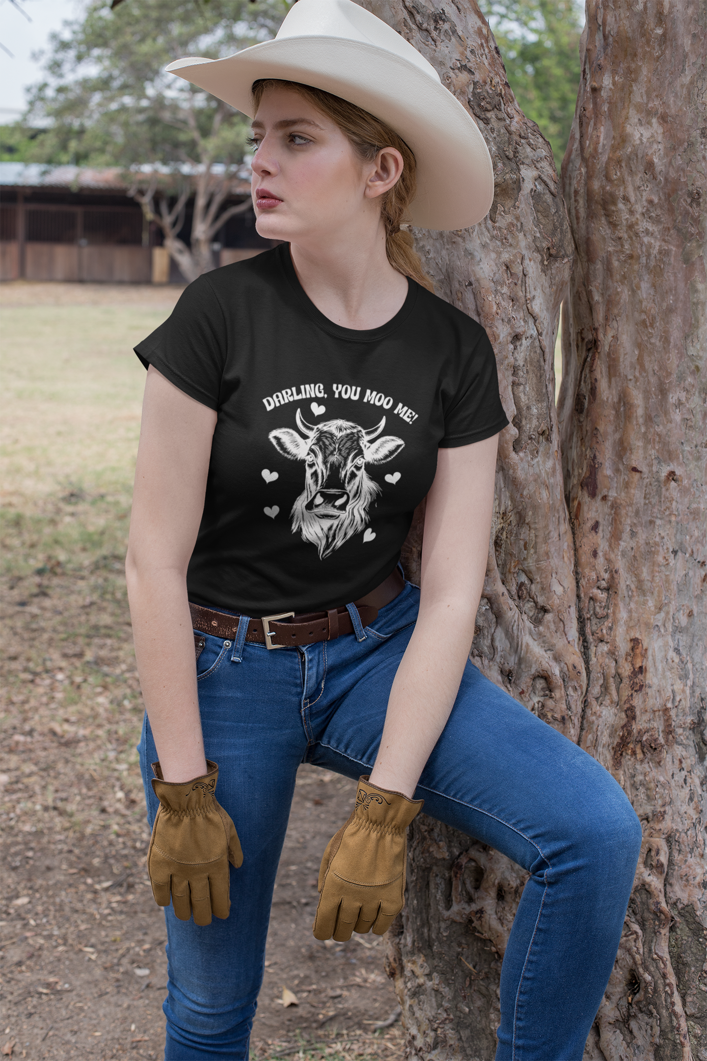 Darling, You Moo Me – Funny Cow Love T-Shirt (Humorous Animal Pun Tee) - 0