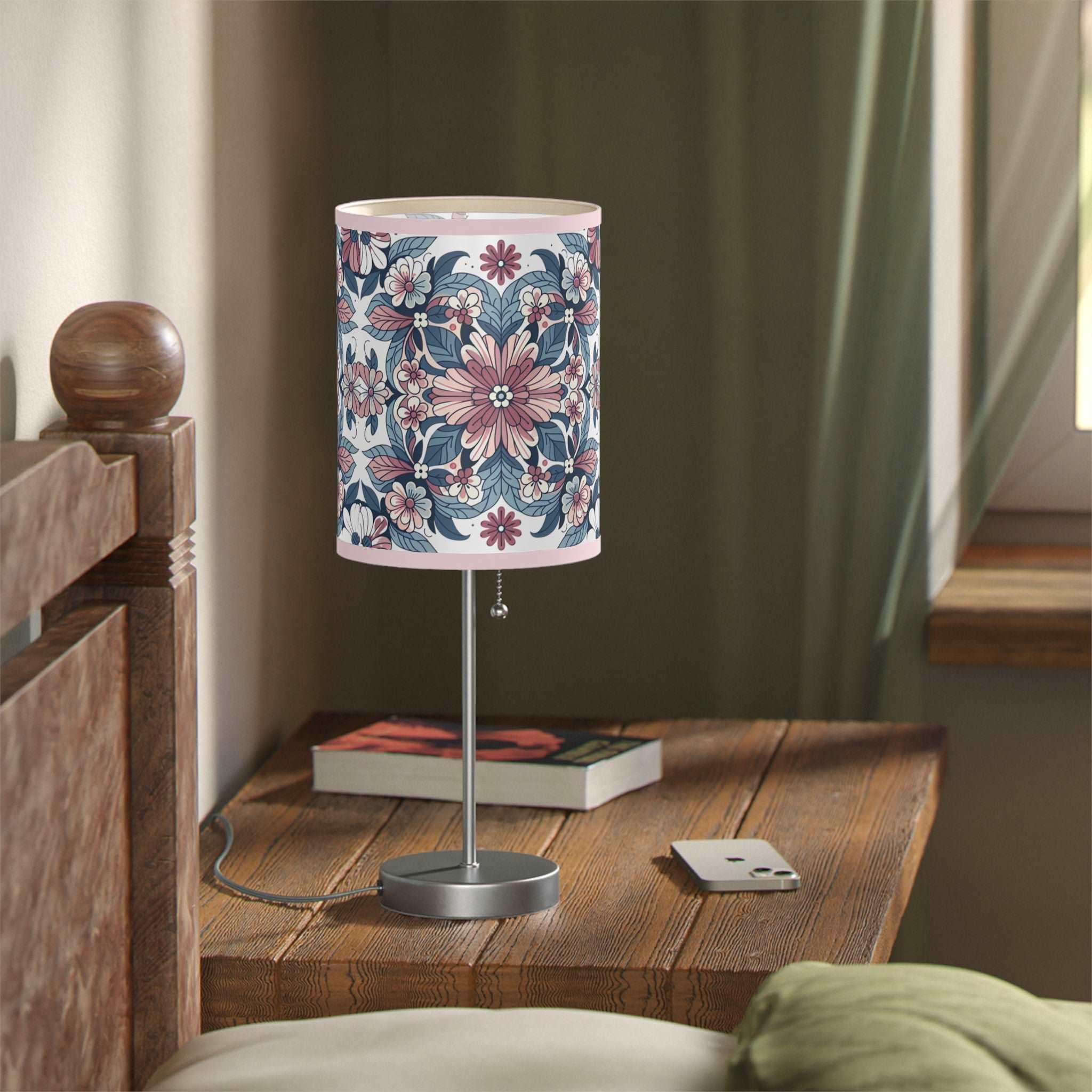 Berry Bliss Floral Lamp on Stand, US|CA Plug - Encore2woWhiteSilverOne size