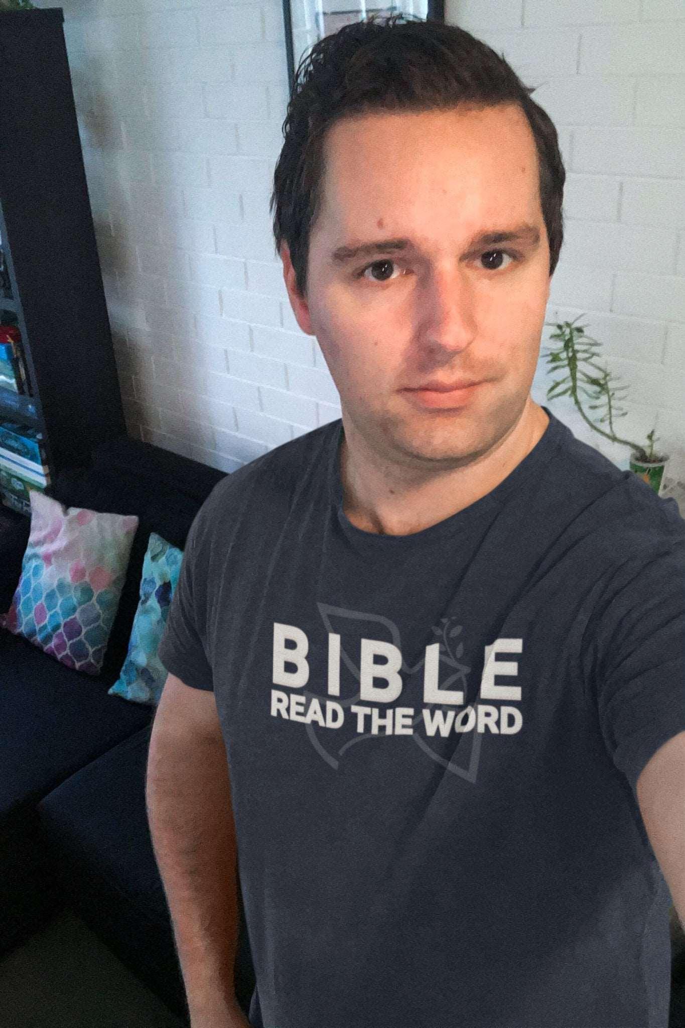 Bible: Read the Word Unisex Short Sleeve Tee - Encore2woMaroonS