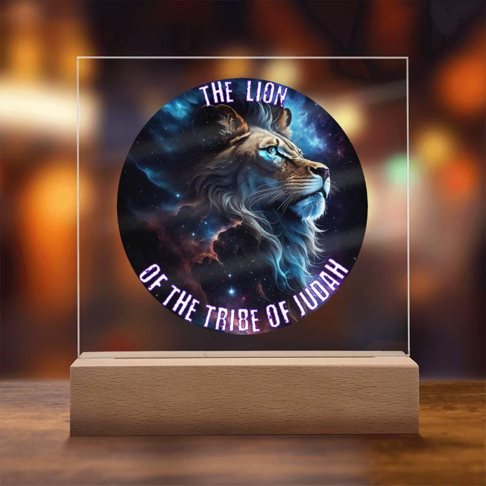 Lion of the Tribe of Judah Plaque | Acrylic Square Art | Inspirational Decor - Encore2woWooden Base