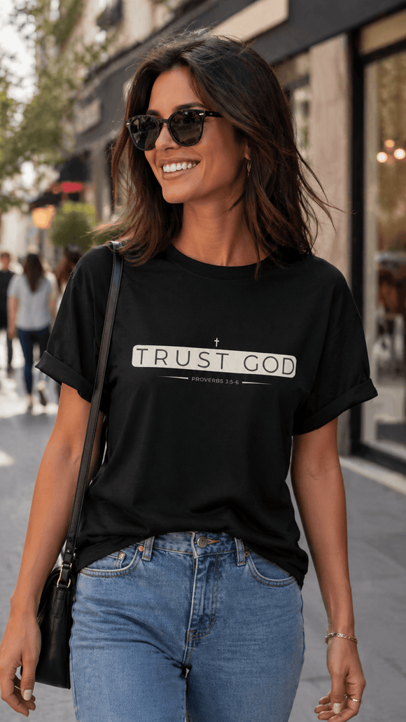 Trust in God Minimalist Design T-Shirt - Encore2woNavyS