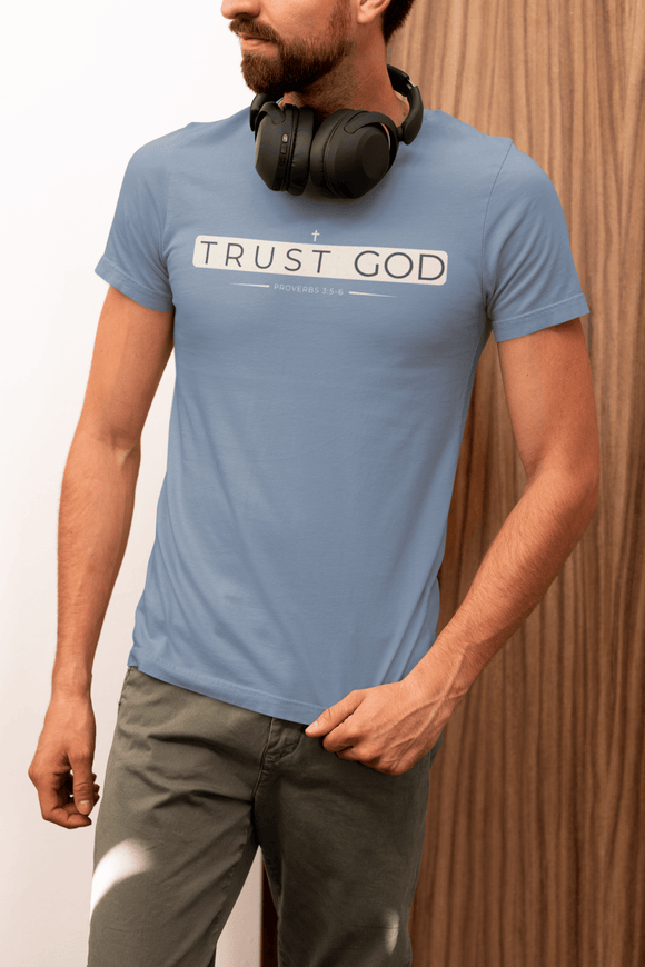Trust in God Minimalist Design T-Shirt - Encore2woNavyS