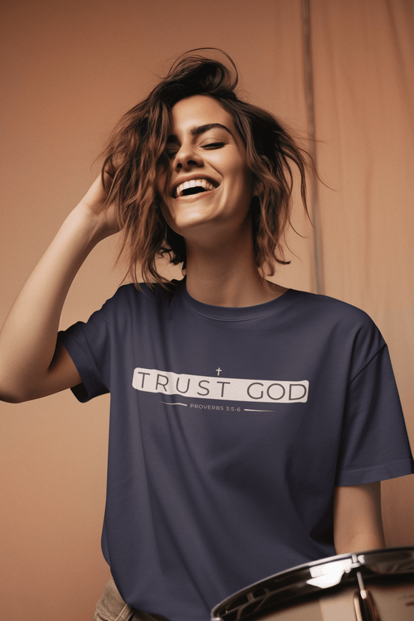 Trust in God Minimalist Design T-Shirt - Encore2woNavyS