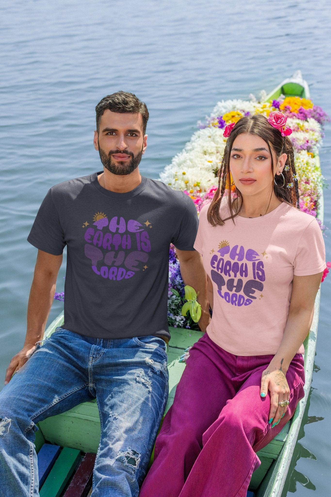 Vintage 'The Earth is the Lord's' Circular Designed Tee Unisex T-Shirt - Encore2woBlackS