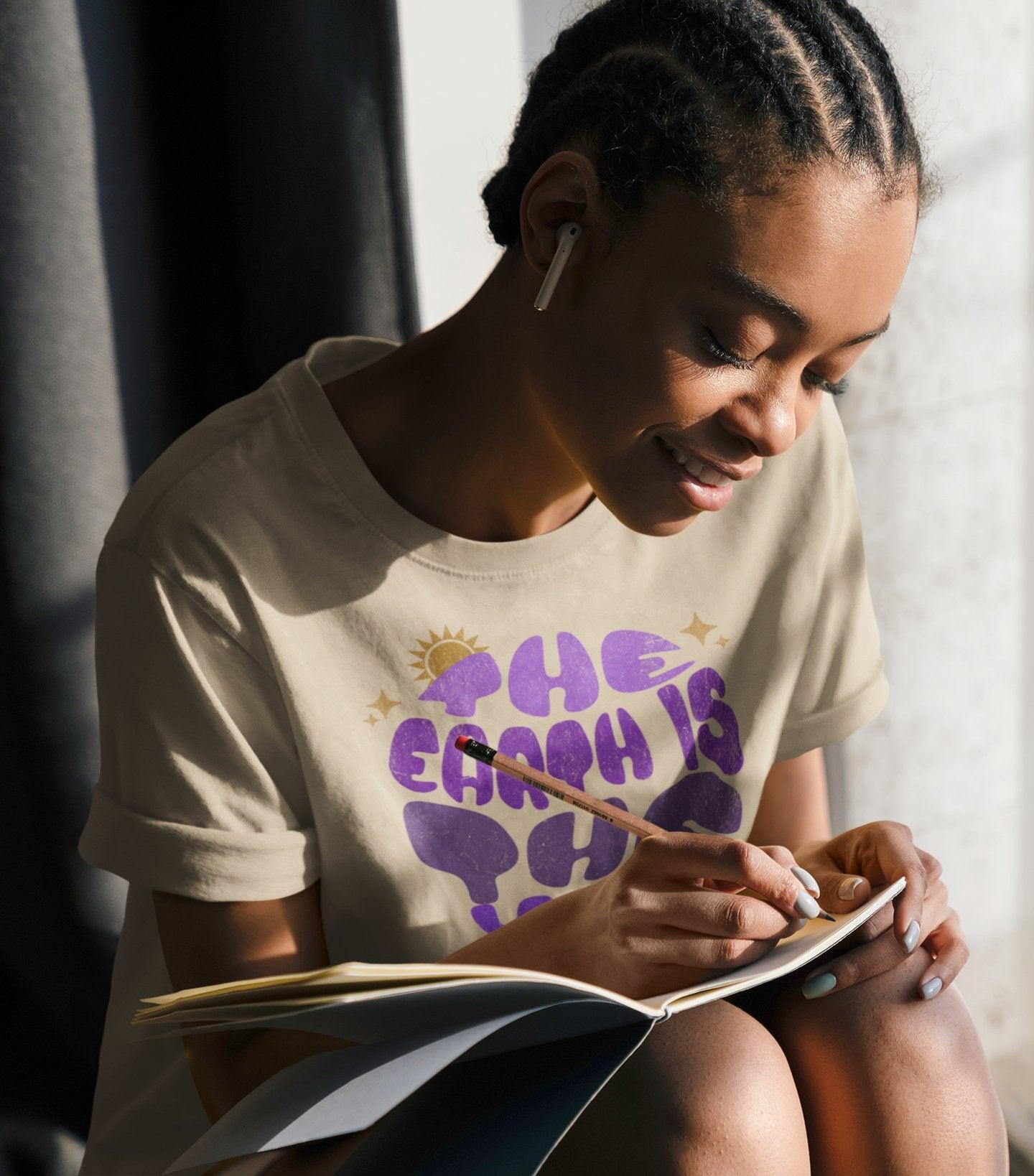 Vintage 'The Earth is the Lord's' Circular Designed Tee Unisex T - Shirt - Encore2woBlackS