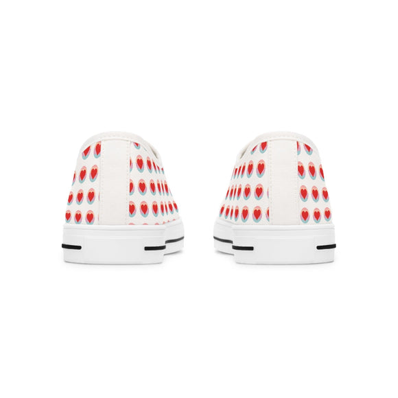 Women's Old School Heart Pattern Low Top Sneakers | Vintage - Inspired Shoes | Retro Heart Sneakers - Encore2woUS 5.5White sole