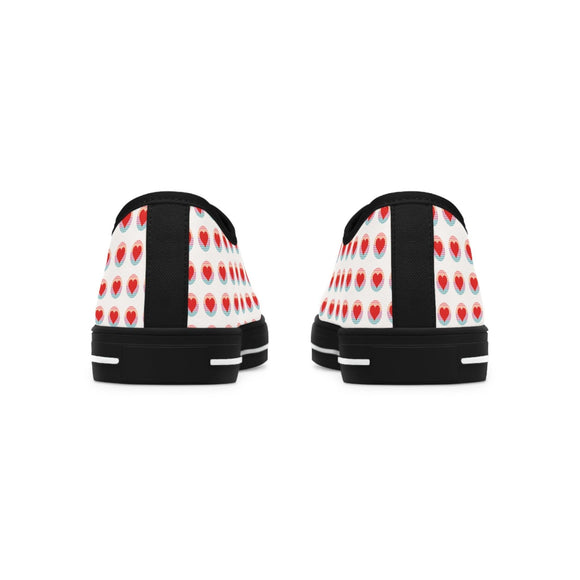 Women's Old School Heart Pattern Low Top Sneakers | Vintage - Inspired Shoes | Retro Heart Sneakers - Encore2woUS 5.5White sole